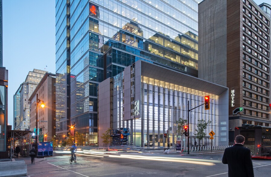 900 Boul De Maisonneuve O, Montréal, QC à louer - Photo de l’immeuble – Image 3 sur 17