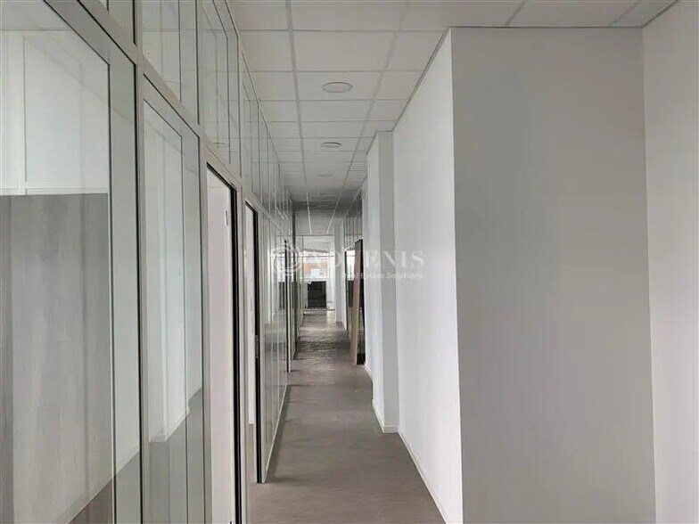 Bureau dans Le Mans à louer - Photo de l’immeuble – Image 3 sur 5