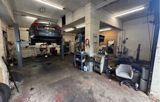 Plus de détails pour 217 Gosport Rd, Fareham - Local commercial à louer