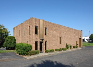 Plus de détails pour 4015 Brownsboro Rd, Winston-Salem, NC - Bureau à vendre