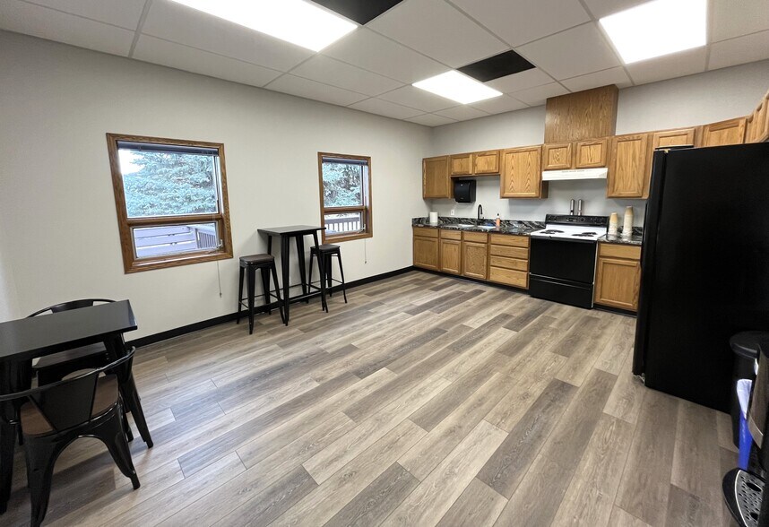 1905 Plaza Blvd, Rapid City, SD à louer - Photo de l’immeuble – Image 2 sur 7