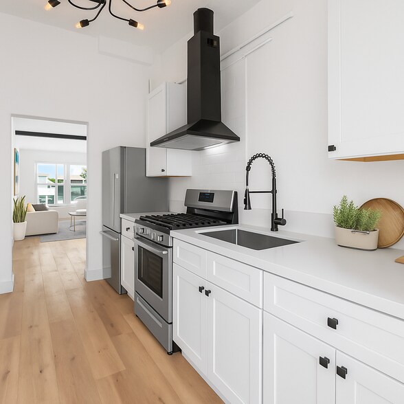2626 E Anaheim St, Long Beach, CA à vendre - Photo de l’immeuble – Image 3 sur 14