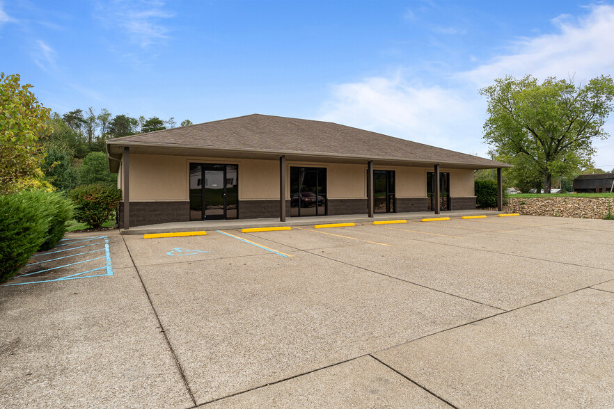 14261 Route 60 West, Milton, WV à vendre - Photo de l’immeuble – Image 3 sur 27
