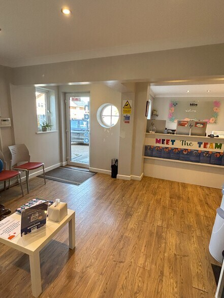Albert Rd, Bracknell à vendre - Photo intérieure – Image 2 sur 5