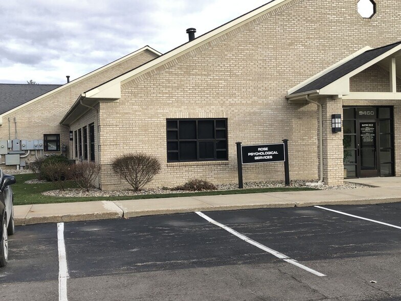 9460 S Saginaw Rd, Grand Blanc, MI à vendre - Photo de l’immeuble – Image 3 sur 14