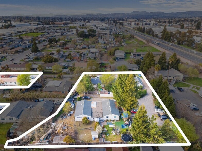 3216 Moorland Ave, Santa Rosa, CA à vendre - Photo de l’immeuble – Image 3 sur 34