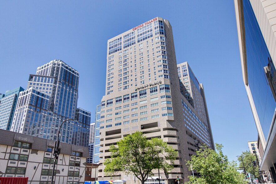 431 S 7th St, Minneapolis, MN à louer - Photo de l’immeuble – Image 2 sur 55