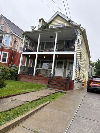 Plus de détails pour 69 Delafield St, Poughkeepsie, NY - Logement à vendre