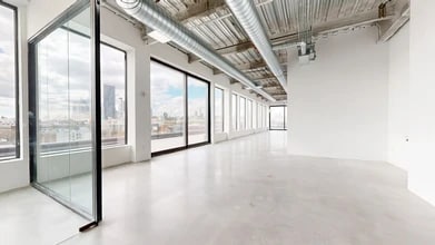 3501 36th Ave, Astoria, NY à louer Numérisation 3D Matterport– Image 1 sur 11