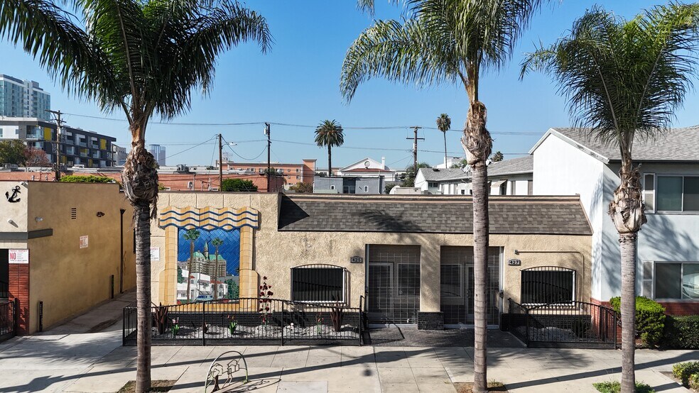 425-427 Atlantic Ave, Long Beach, CA à vendre - Photo de l’immeuble – Image 2 sur 40