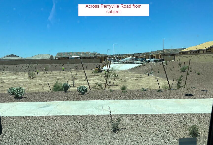 219 N Perryville Rd, Goodyear, AZ à vendre - Photo de la construction – Image 2 sur 7
