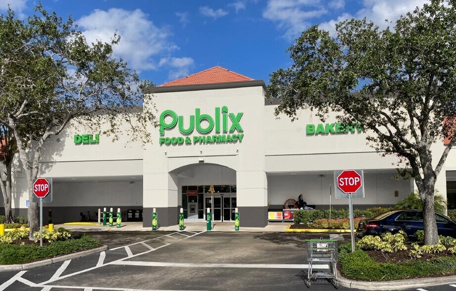 5620-5628 Strand Blvd, Naples, FL à louer - Photo de l’immeuble – Image 2 sur 2