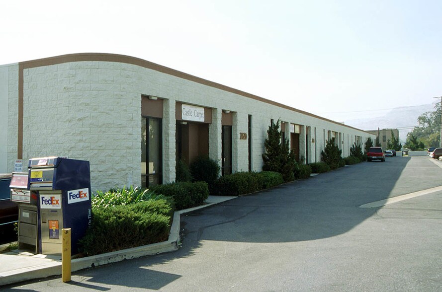 21620-21638 Lassen St, Chatsworth, CA à louer - Photo de l’immeuble – Image 3 sur 7