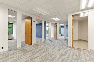 12355 Sunrise Valley Dr, Reston, VA à louer Photo intérieure– Image 1 sur 5