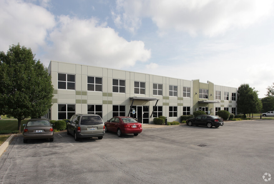 18641-18645 W Creek Dr, Tinley Park, IL à louer - Photo principale – Image 1 sur 4