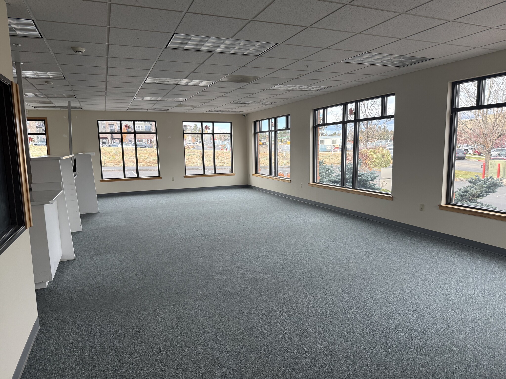 1247 NE Medical Center Dr, Bend, OR à louer Photo intérieure– Image 1 sur 7