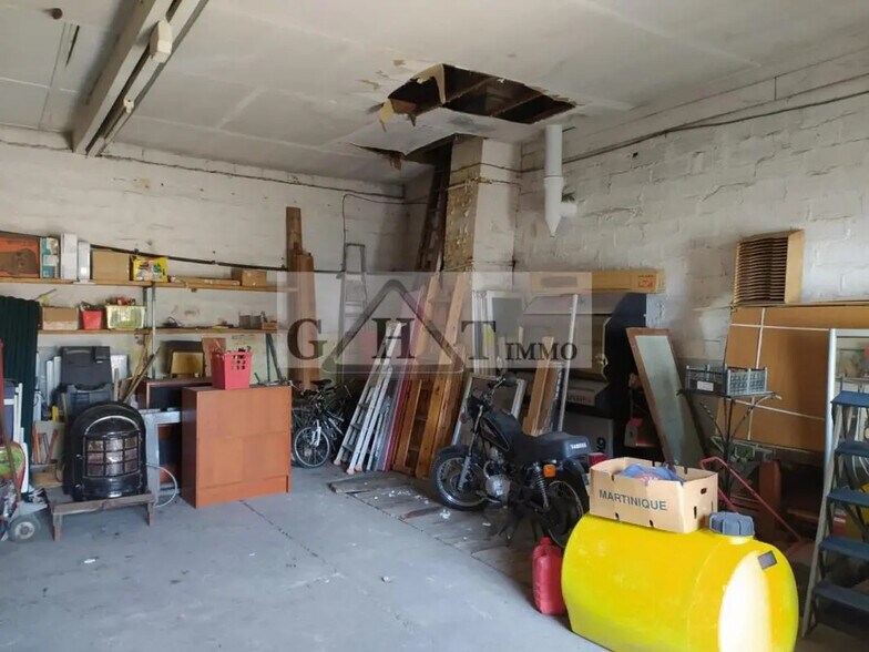 Industriel/Logistique dans Montfermeil à vendre - Photo de l’immeuble – Image 3 sur 8