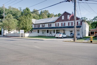 Plus de détails pour 236 N Main St, Milroy, PA - Local commercial à vendre