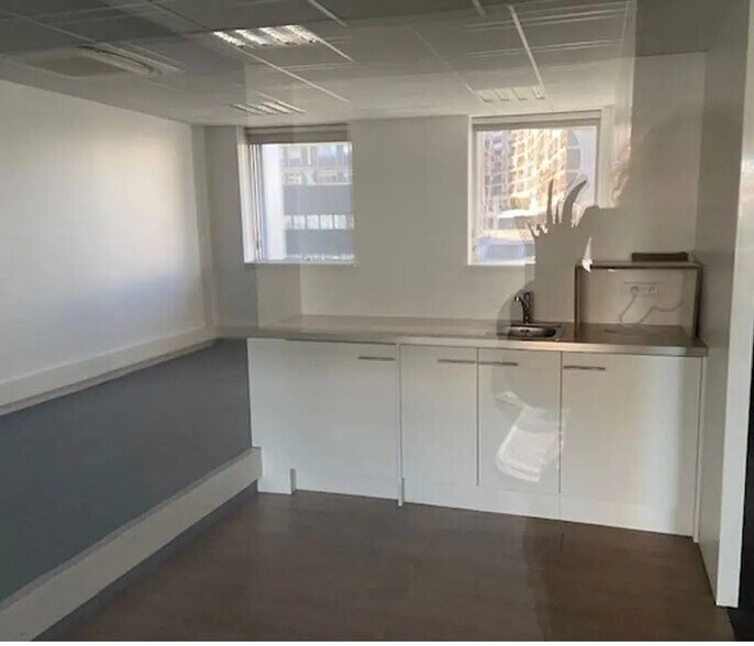 Bureau dans Boulogne-Billancourt à louer - Photo de l’immeuble – Image 3 sur 9