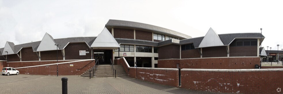 Commercial St, Tredegar à louer - Photo principale – Image 1 sur 6