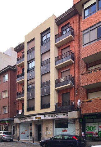 Plus de détails pour Calle Escultor Marinas, 12, Segovia - Logement à vendre