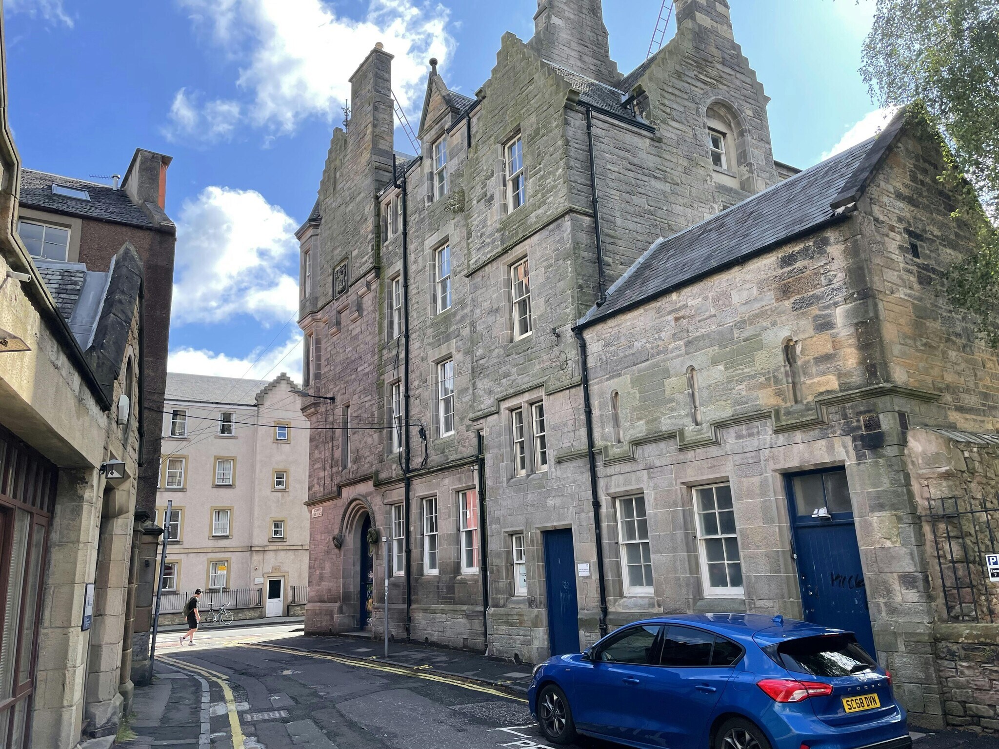 86-92 Causewayside, Edinburgh à louer Photo de l’immeuble– Image 1 sur 9