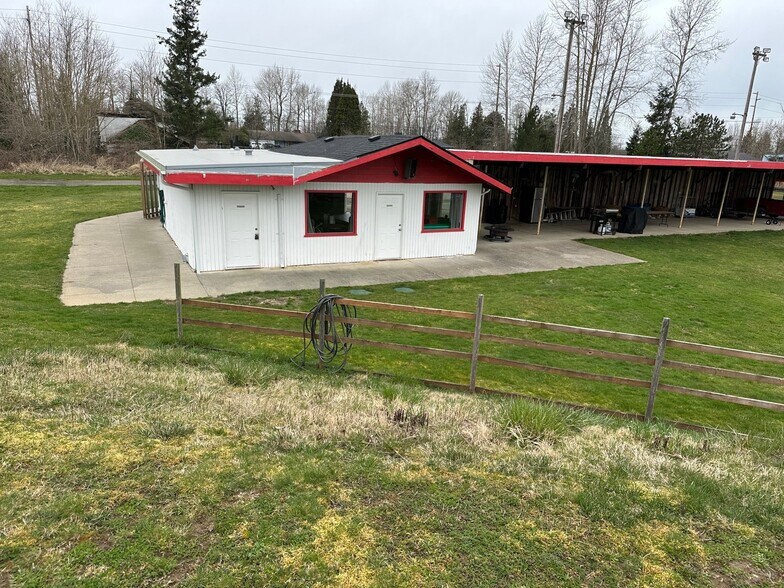 5022 Guide Meridian, Bellingham, WA à louer - Photo principale – Image 1 sur 6