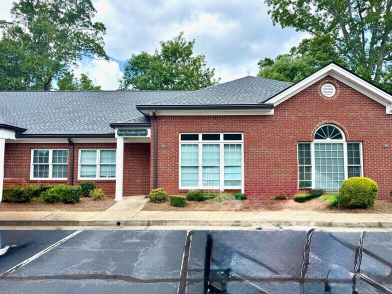 201-204 Bombay Ln, Roswell, GA à louer - Photo de l’immeuble – Image 3 sur 13