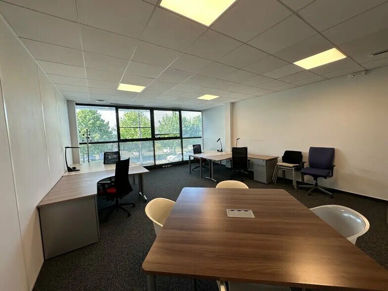 Bureau dans Schiltigheim à louer - Photo de l’immeuble – Image 3 sur 5
