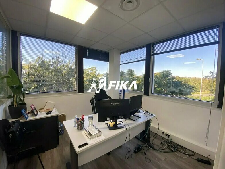 Bureau dans Labège à vendre - Photo de l’immeuble – Image 1 sur 7