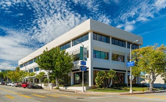 Plus de détails pour 302 W 5th St, San Pedro, CA - Bureau à vendre