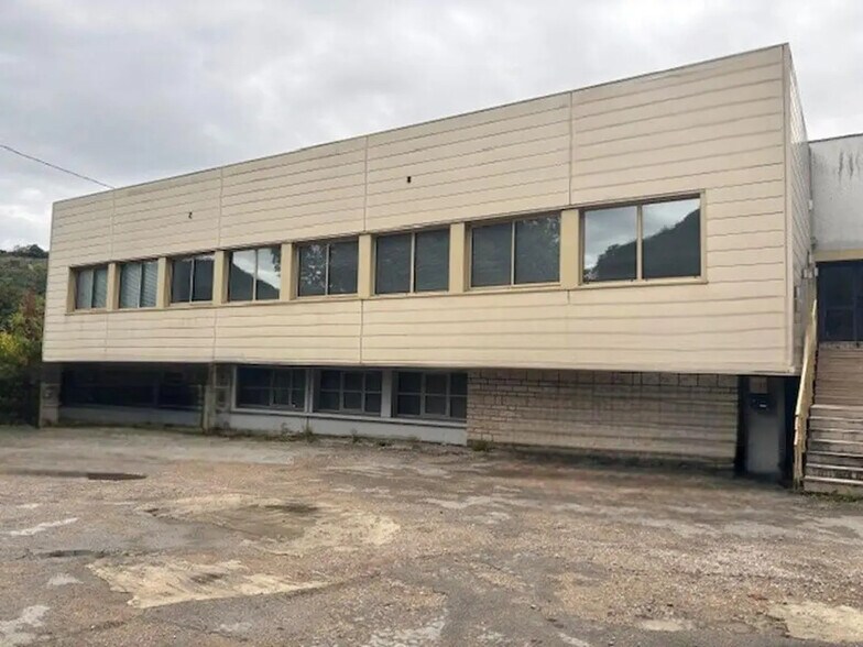 Bureau dans Besançon à louer - Photo de l’immeuble – Image 2 sur 9