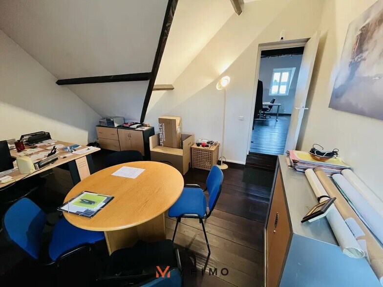 Bureau dans Poissy à louer - Photo de l’immeuble – Image 3 sur 5