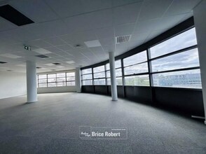 Bureau dans Villeurbanne à louer Photo intérieure– Image 2 sur 7