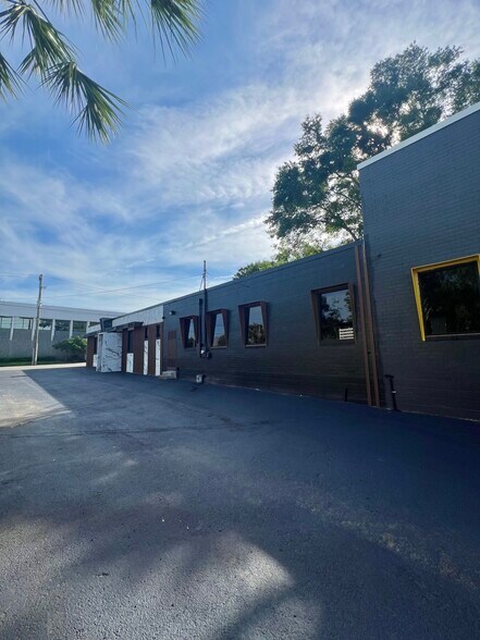 2140 Dennis St, Jacksonville, FL à vendre - Photo de l’immeuble – Image 3 sur 43