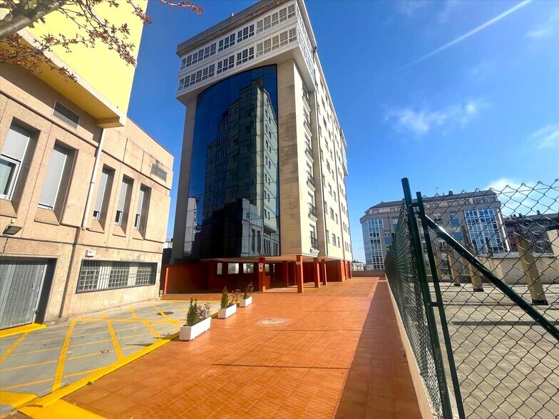 Immeuble residentiel dans Lugo, Lugo à vendre - Photo de l’immeuble – Image 1 sur 1