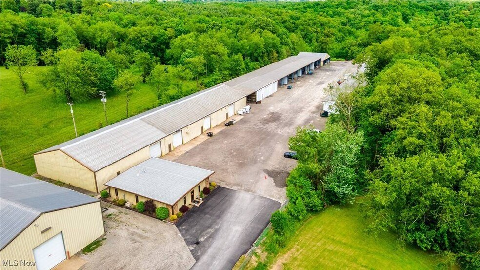 1292 Bantam Ridge Rd, Wintersville, OH à vendre - Photo principale – Image 1 sur 26