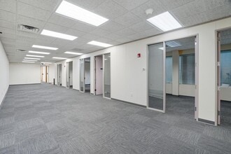 4233 Technology Dr, Durham, NC à louer Photo intérieure– Image 2 sur 15