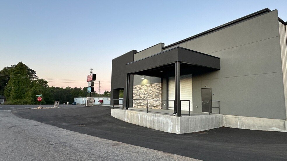 9108 Warren H Abernathy Hwy, Spartanburg, SC à louer - Photo de l’immeuble – Image 3 sur 17