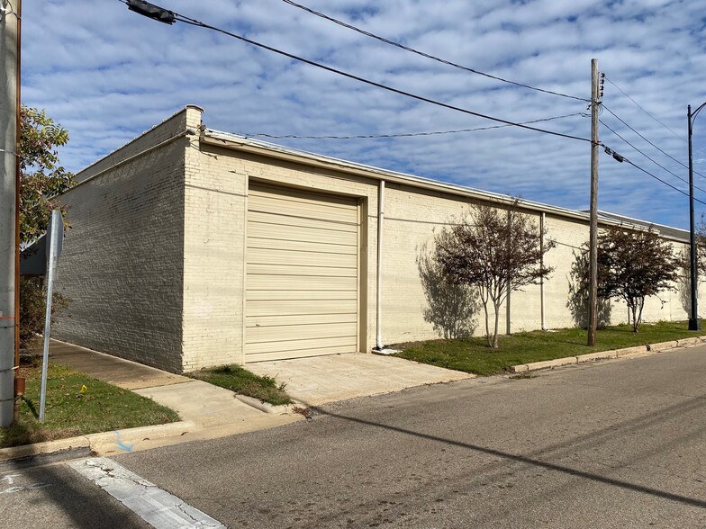 319 S Broadway St, Tupelo, MS à louer - Photo principale – Image 1 sur 2
