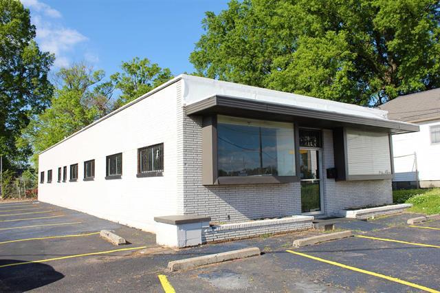 2390 Lamar Ave, Memphis, TN à louer - Photo de l’immeuble – Image 2 sur 18