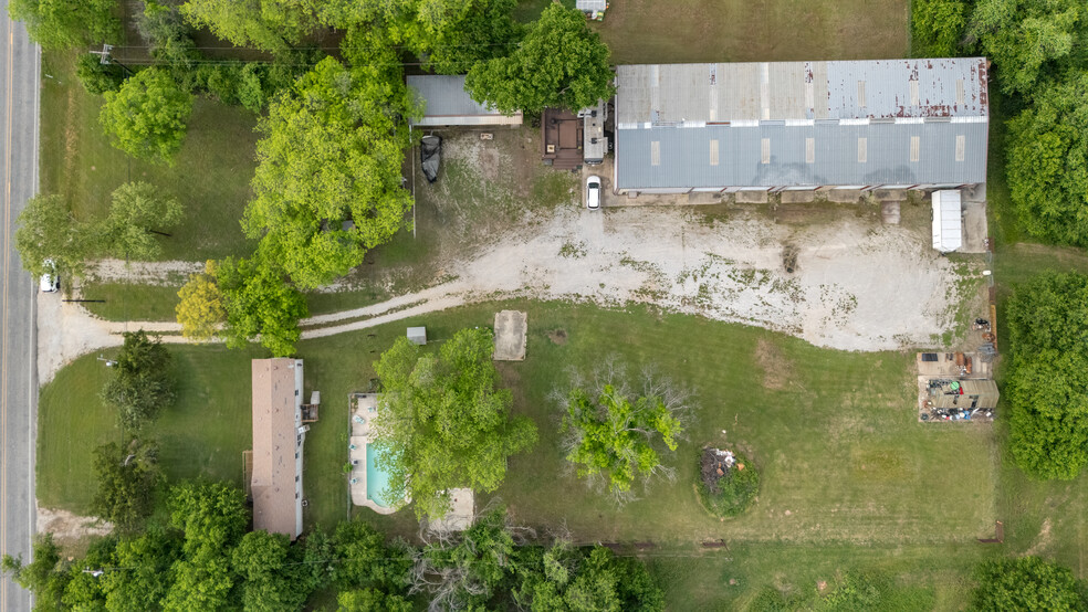 7 Hills Rd, Newark, TX à vendre - Photo de l’immeuble – Image 1 sur 52