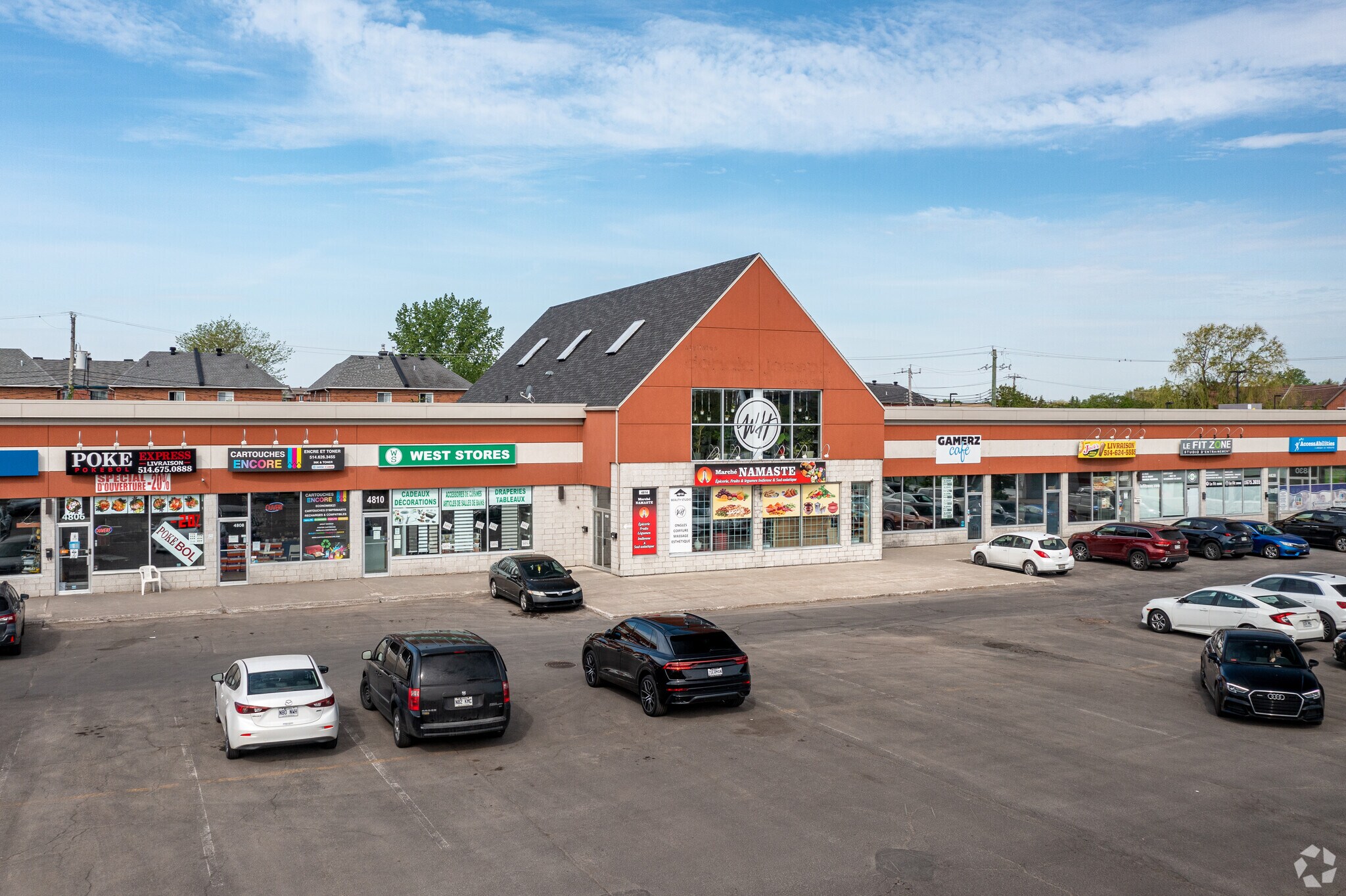 4798 Boul St-Jean, Montréal, QC à louer Photo principale– Image 1 sur 4