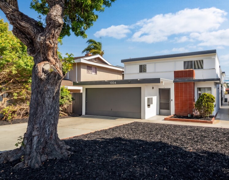 1304 Amethyst St, Redondo Beach, CA à vendre - Photo de l’immeuble – Image 1 sur 6