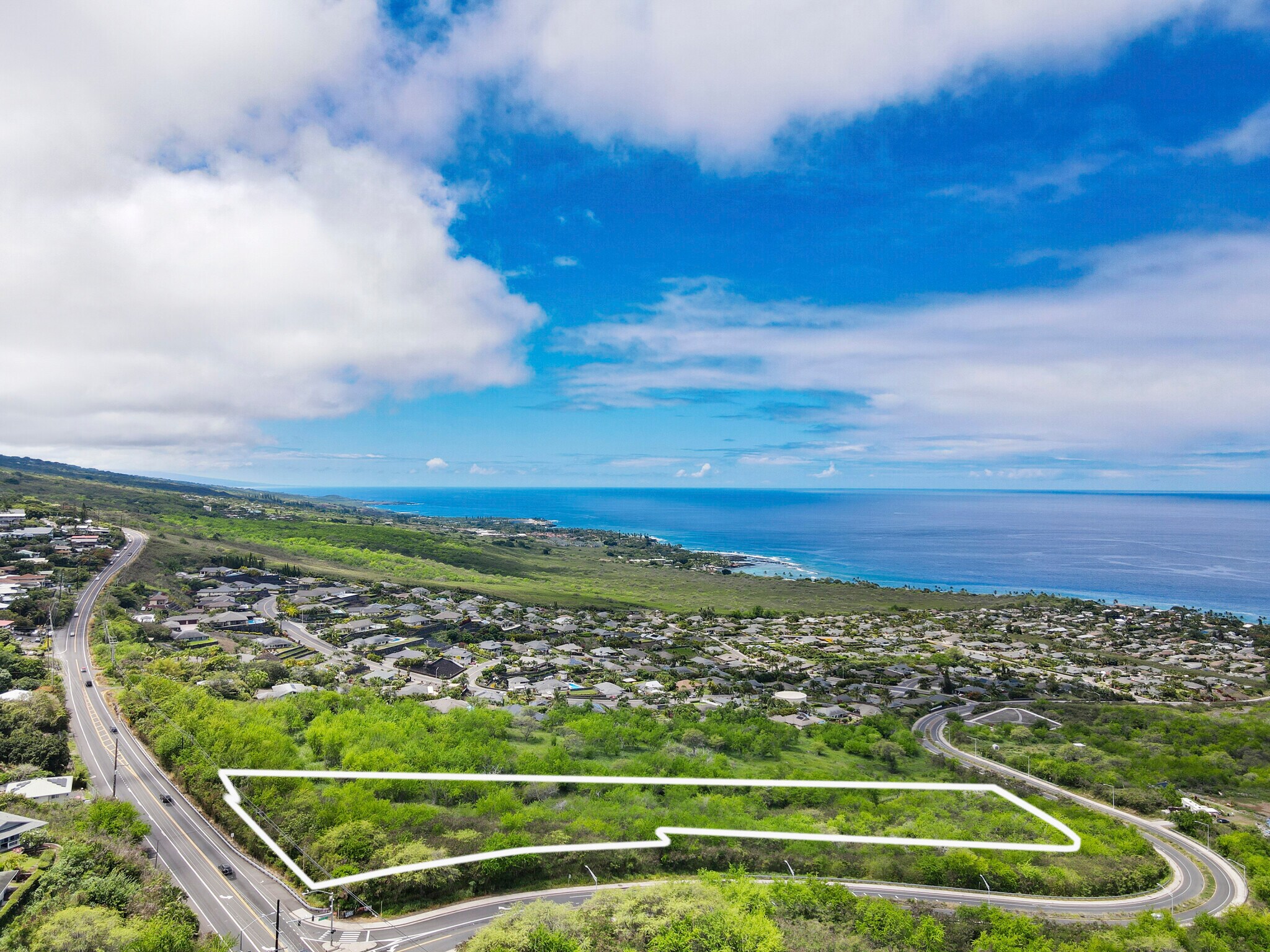 Laaloa Ave, Kailua Kona, HI à vendre Photo de l’immeuble– Image 1 sur 21
