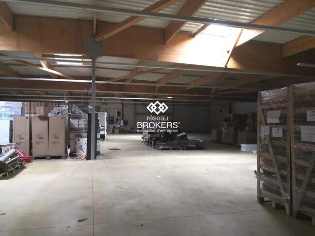 Plus de détails pour Local commercial à vendre