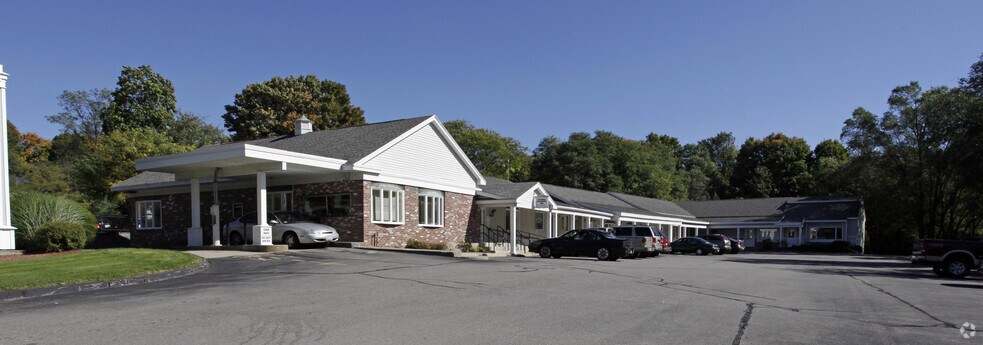 131 Main St, Lancaster, MA à vendre - Photo de l’immeuble – Image 1 sur 1