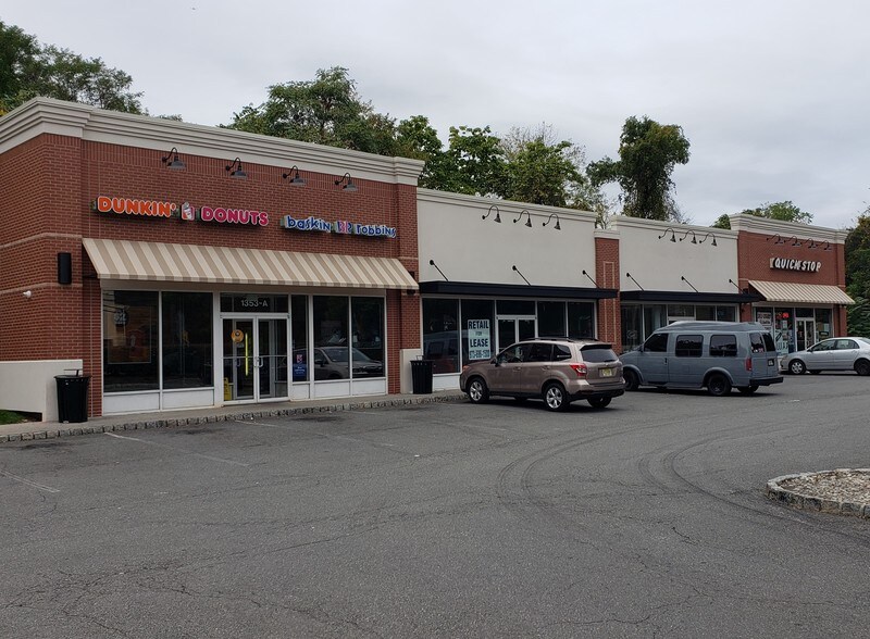 1353 Ringwood Ave, Haskell, NJ à louer - Photo de l’immeuble – Image 2 sur 4