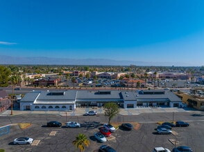 72221 Hwy 111, Palm Desert, CA à louer Photo intérieure– Image 1 sur 11