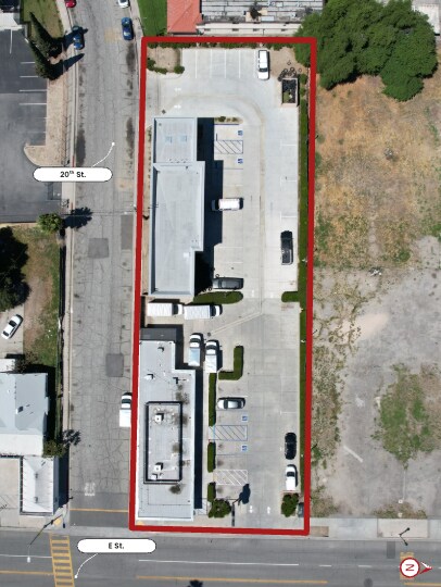 1976 N E St, San Bernardino, CA à louer - Photo de l’immeuble – Image 3 sur 4